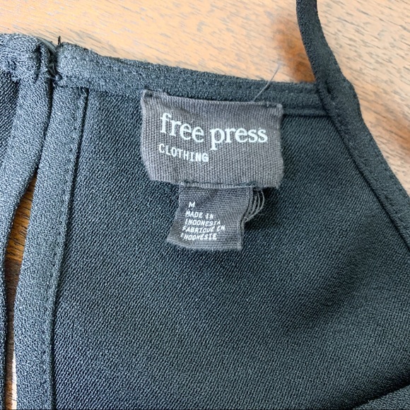 Vintage Free Press Black High-neck Dressy Crop Top - Picture 7 of 7